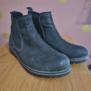 Earth Black Ankle Boots